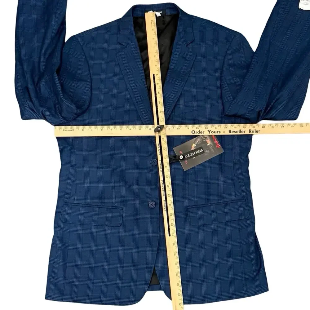 Statement navy blue